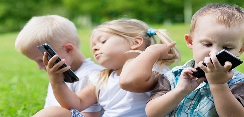 دراسة فرنسية حديثة حول تأثير الأجهزة اللوحية الإلكترونية على الأطفال