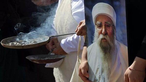 وفاة الزعيم الروحي للأيزيديين في العراق، بابا شيخ